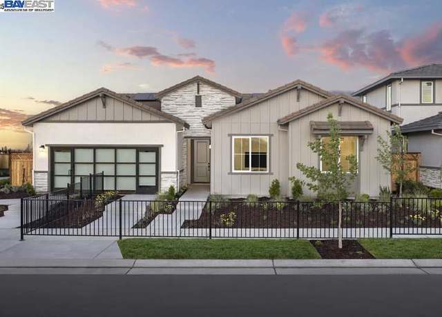 Property at 527 E Fiorino St, Mountain House, CA 95391, 4 beds, 3 baths