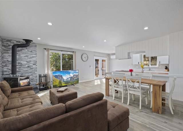 Property at 20472 Sherry Ln, Soulsbyville, CA 95372, 3 beds, 2 baths