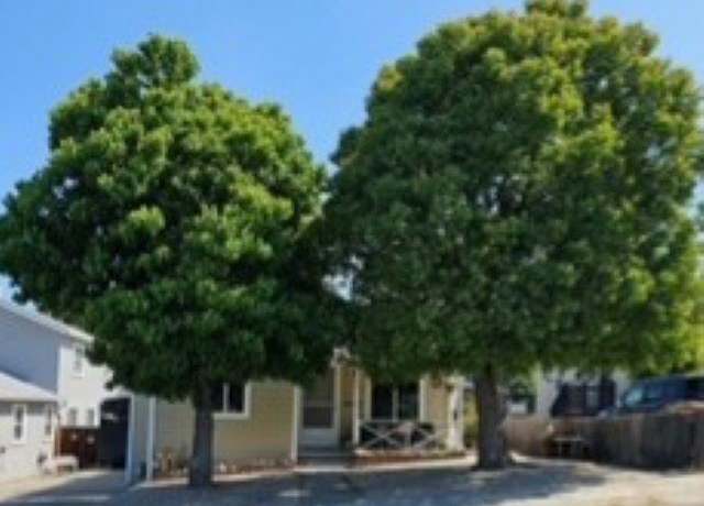Property at 2141 Lasalle St, Martinez, CA 94553, 2 beds, 1 bath