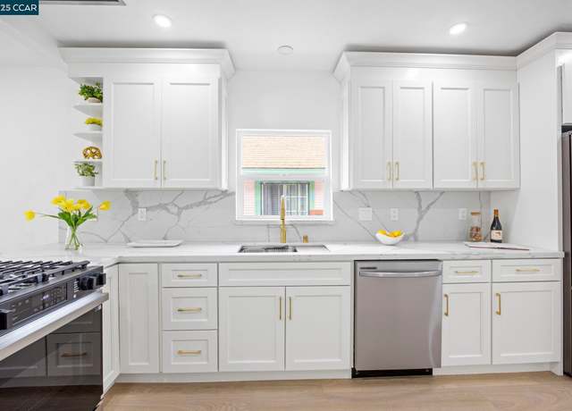 Property at 2133 39th Ave, Oakland, CA 94601, 3 beds, 2 baths