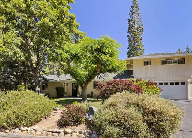 Property at 19716 Butler Way, Groveland, CA 95321, 3 beds, 3 baths