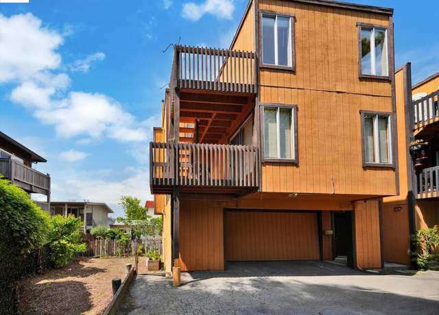 Property at 1715 Liberty St #1, El Cerrito, CA 94530, 3 beds, 2.5 baths