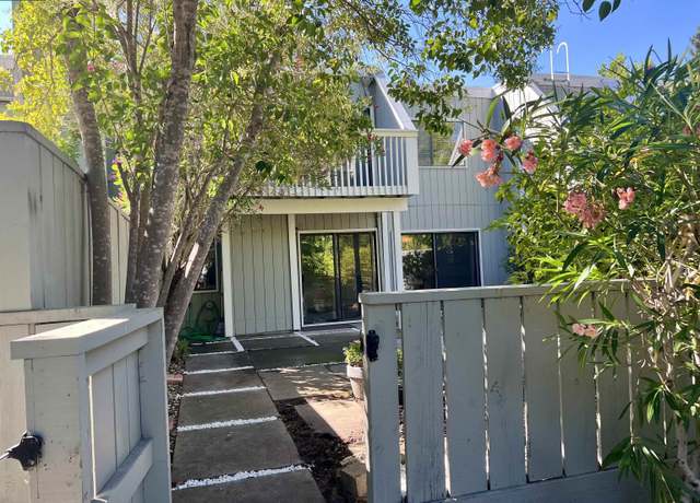 Property at 5239 Riverdale Ct, Pleasanton, CA 94588, 3 beds, 2.5 baths