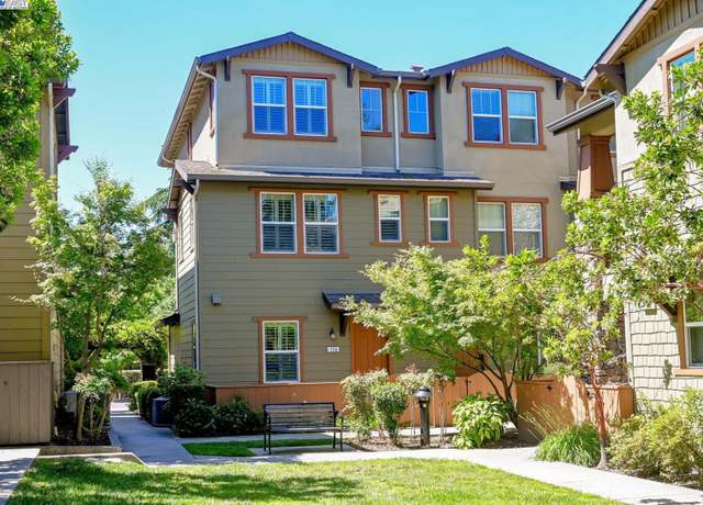 Property at 726 El Paseo Cir, Walnut Creek, CA 94597, 3 beds, 3.5 baths