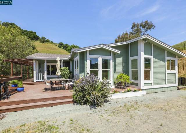 Property at 2251 Rancho Del Lago Rd, Martinez, CA 94553, 3 beds, 2 baths