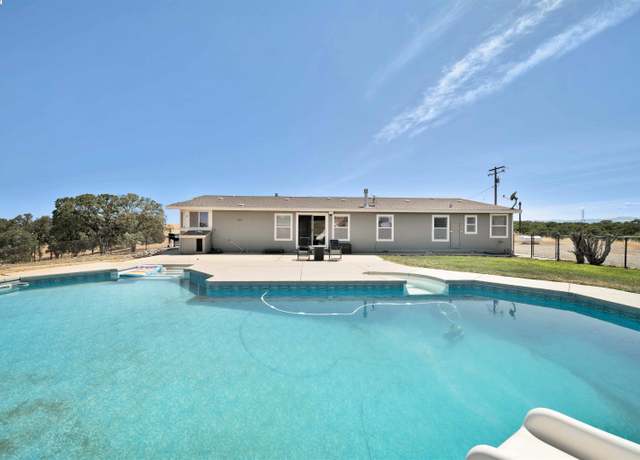 Property at 14125 Black Mtn, Red Bluff, CA 96080, 4 beds, 2.5 baths