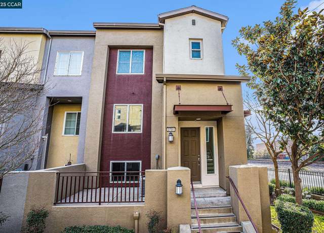 Property at 2701 Holly St, San Pablo, CA 94806, 3 beds, 2.5 baths