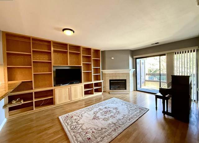 Property at 320 N Villa Way, Walnut Creek, CA 94595, 2 beds, 2 baths