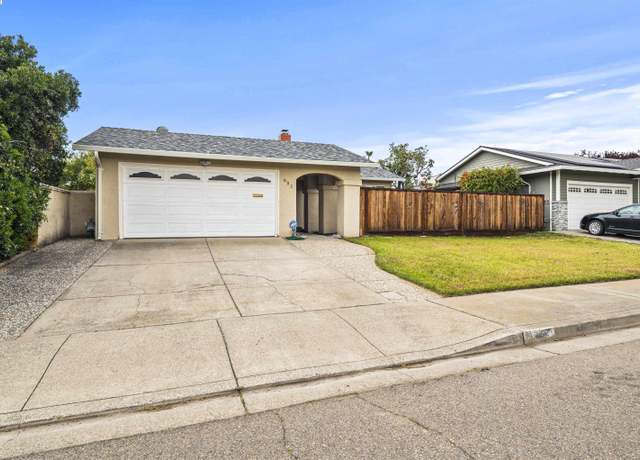 Property at 651 Hemlock Ct, Livermore, CA 94551, 3 beds, 2 baths