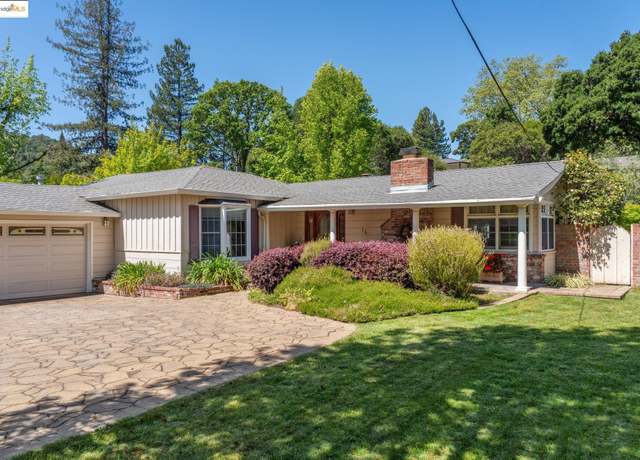 Property at 14 El Camino Moraga, Orinda, CA 94563, 3 beds, 2 baths