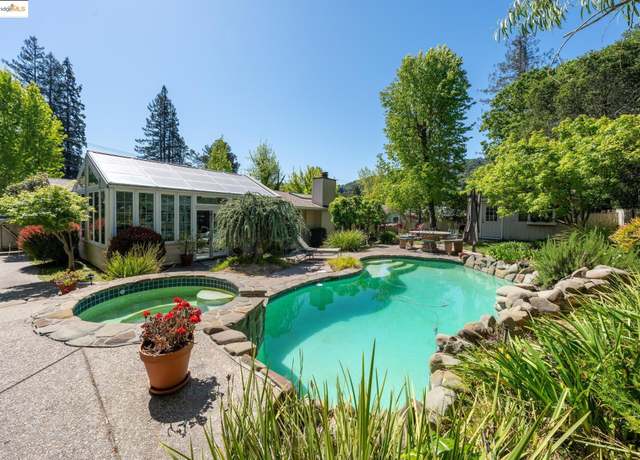 Property at 14 El Camino Moraga, Orinda, CA 94563, 3 beds, 2 baths