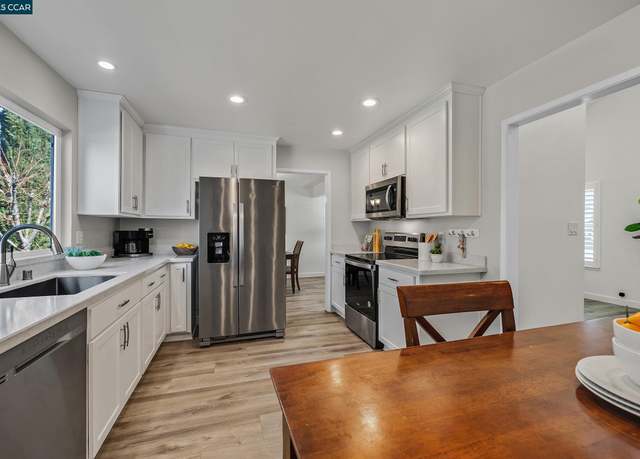 Property at 3641 Shenandoah Ct, Pleasanton, CA 94588, 3 beds, 3 baths
