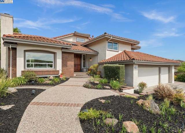 Property at 11150 Brittany Ln, Dublin, CA 94568, 4 beds, 3 baths