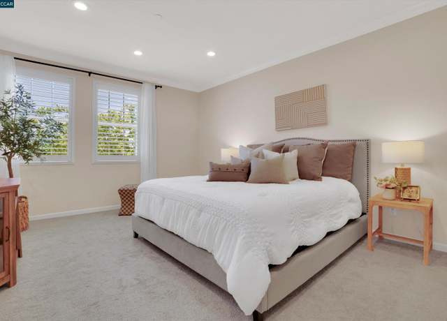 Property at 1734 Catalina Ct, Livermore, CA 94550, 3 beds, 2.5 baths