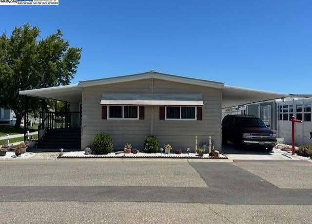 Property at 29046 Rochester Way, Hayward, CA 94544, 2 beds, 2 baths