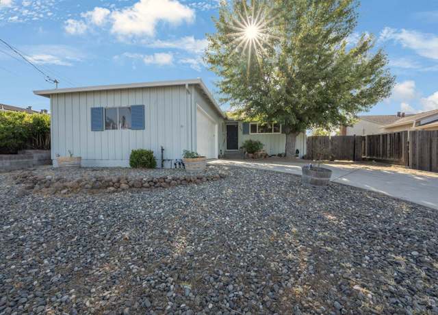 Property at 252 Martin Ave, Livermore, CA 94551, 3 beds, 2 baths
