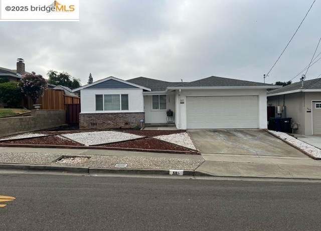 Property at 581 Fairway St, Hayward, CA 94544, 3 beds, 2 baths