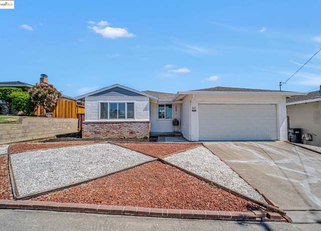 Property at 581 Fairway St, Hayward, CA 94544, 3 beds, 2 baths