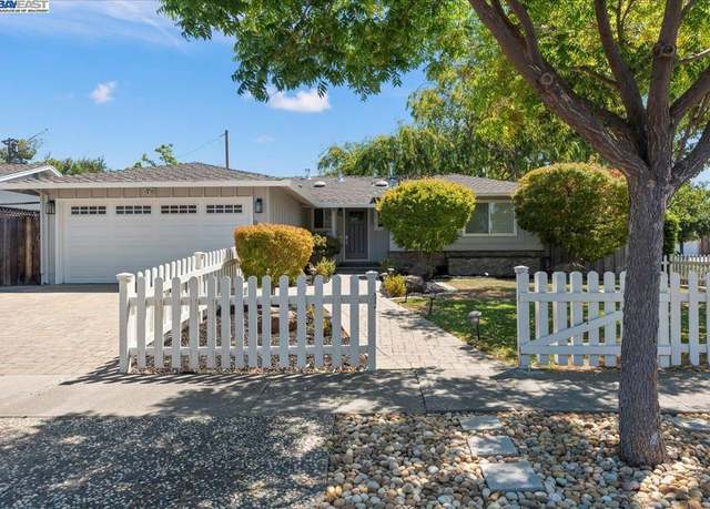 Property at 5050 Trenary Way, San Jose, CA 95118, 3 beds, 2 baths