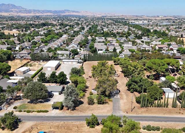 Property at 2921 Anderson Ln, Brentwood, CA 94513, 3 beds, 2.5 baths
