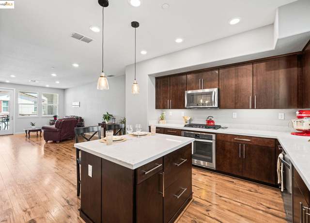 Property at 1280 Gusty Loop #4 #4, Livermore, CA 94550, 3 beds, 3.5 baths