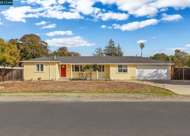 Property at 1674 Liana Ln, Concord, CA 94519, 3 beds, 2 baths