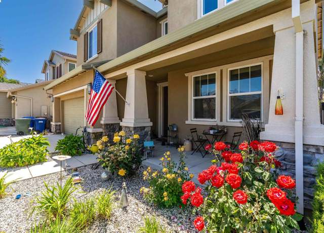 Property at 42 Sugarbush Ct, Oakley, CA 94561, 5 beds, 3 baths