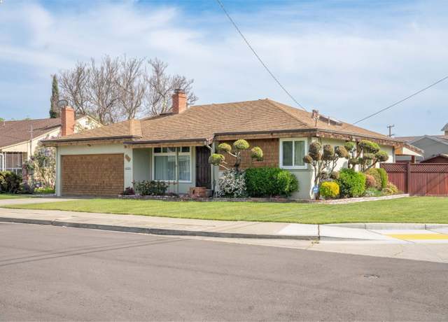 Property at 690 Crosby Pl, San Leandro, CA 94579, 3 beds, 2 baths
