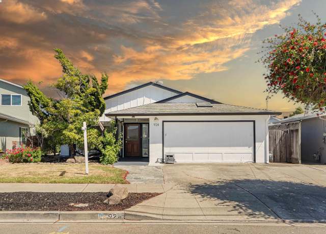 Property at 924 Magnolia Dr, Alameda, CA 94502, 3 beds, 2 baths