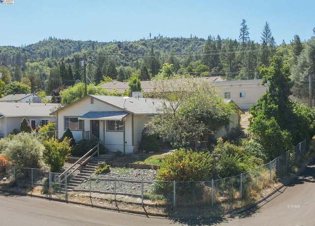 Property at 10 Second Ave, Lewiston, CA 96052, 3 beds, 2.5 baths