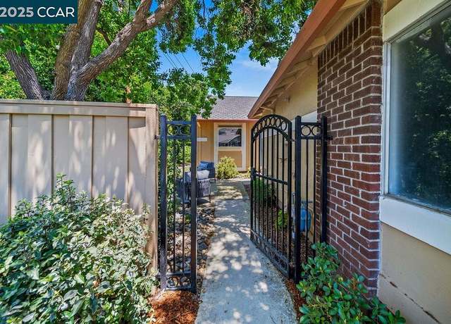 Property at 672 Savoy Ct, Walnut Creek, CA 94598, 2 beds, 2 baths