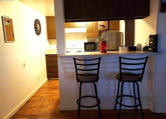 Property at 923 Fulton Ave #425, Sacramento, CA 95825, 1 bed, 1 bath
