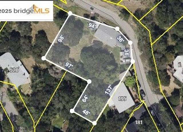 Property at 195 Pine Dr, Fairfax, CA 94930, 3 beds, 1 bath