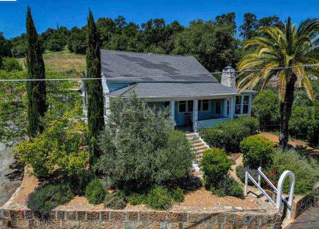 Property at 1526 Finnegan Ln, Angels Camp, CA 95222, 3 beds, 3 baths