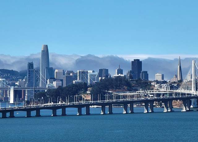 Property at 6363 Christie Ave #1915, Emeryville, CA 94608, 1 bed, 1.5 baths