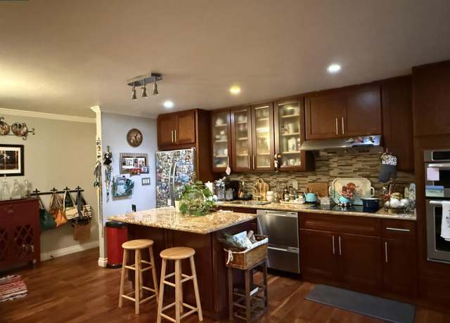 Property at 1036 Oak Grove Rd #105, Concord, CA 94518, 2 beds, 1.5 baths