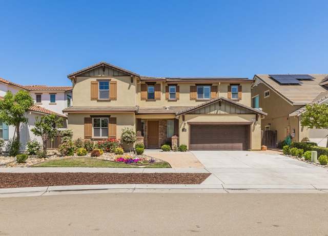 Property at 1499 Crystal Dr, Lathrop, CA 95330, 5 beds, 4.5 baths
