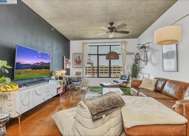 Property at 288 3rd St #612, Oakland, CA 94607, 1 bed, 1 bath