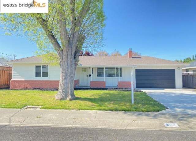 Property at 2157 Holbrook Dr, Concord, CA 94519, 3 beds, 2 baths
