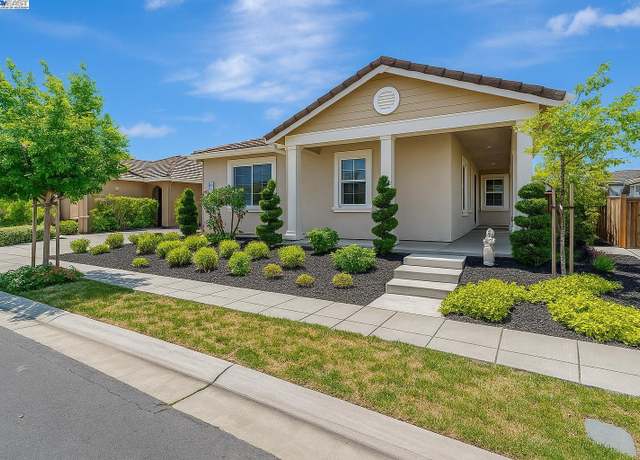 Property at 1485 S Perkins Pl, Mountain House, CA 95391, 3 beds, 2.5 baths