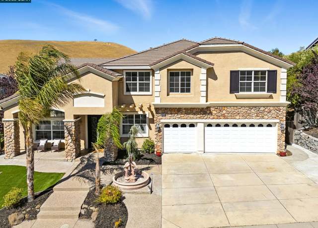 Property at 1023 Pebble Beach Dr, Clayton, CA 94517, 5 beds, 3.5 baths