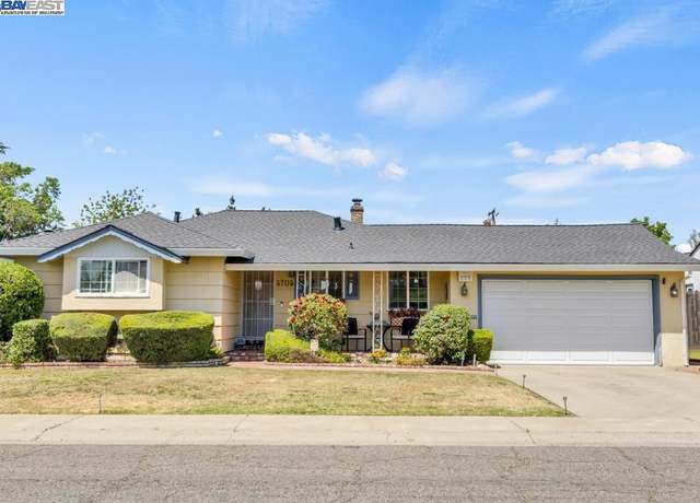 Property at 4705 B Pkwy, Sacramento, CA 95823, 3 beds, 2 baths