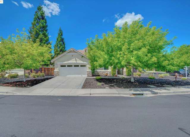 Property at 817 Riviera Ct, Brentwood, CA 94513, 4 beds, 3 baths