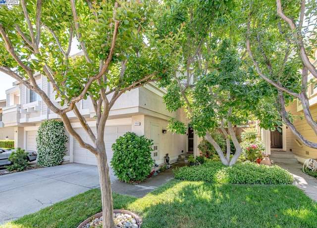 Property at 1552 Oxsen St, Pleasanton, CA 94566, 3 beds, 2.5 baths