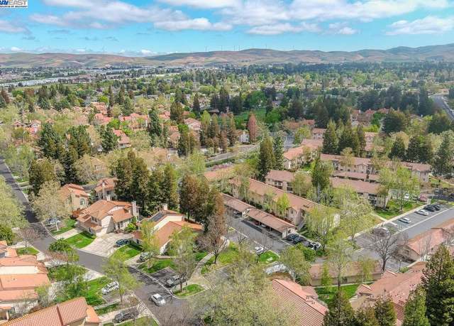 Property at 4667 Laurie Cmn #104, Livermore, CA 94550, 2 beds, 2 baths