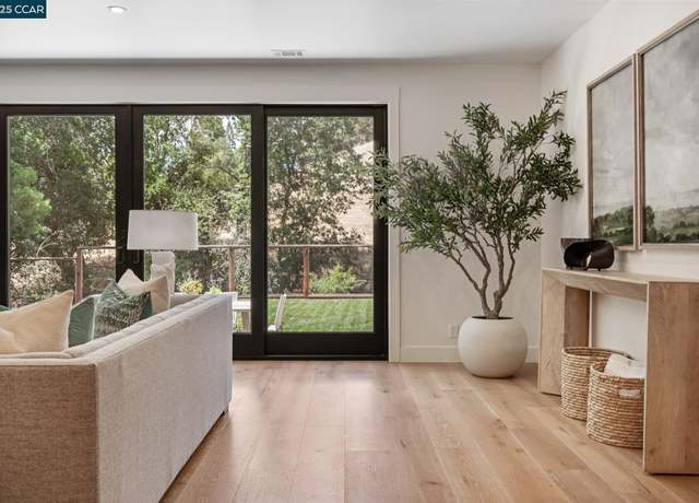 Property at 267 Valle Vista Dr, Danville, CA 94526, 4 beds, 3.5 baths