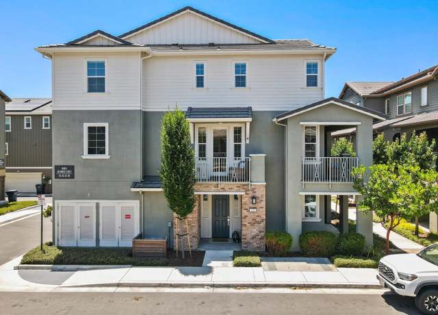 Property at 131 Apricot St, Livermore, CA 94551, 4 beds, 3.5 baths