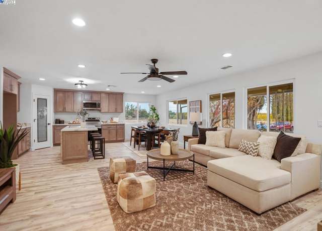 Property at 4950 Nadotti Rd, Stockton, CA 95215, 5 beds, 3.5 baths