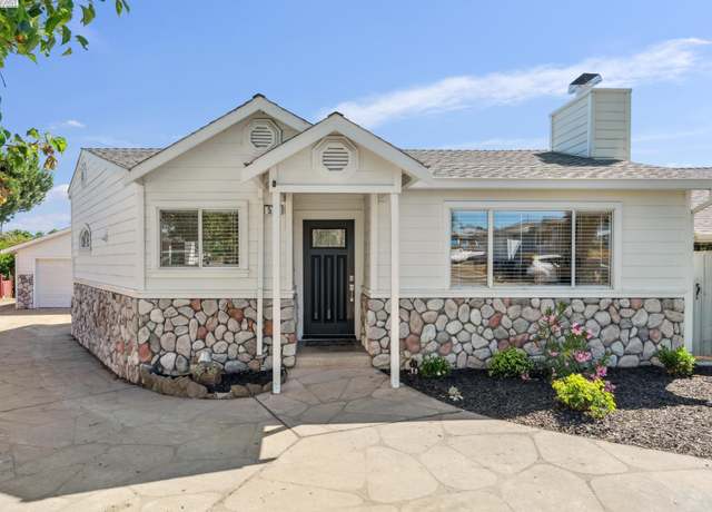 Property at 577 Dorothy Ln, Martinez, CA 94553, 3 beds, 2 baths