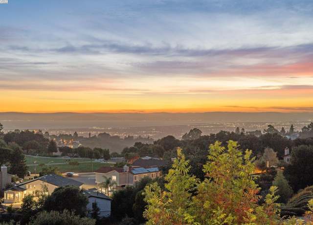 Property at 4110 Mystic View Ct, Hayward, CA 94542, 5 beds, 3 baths
